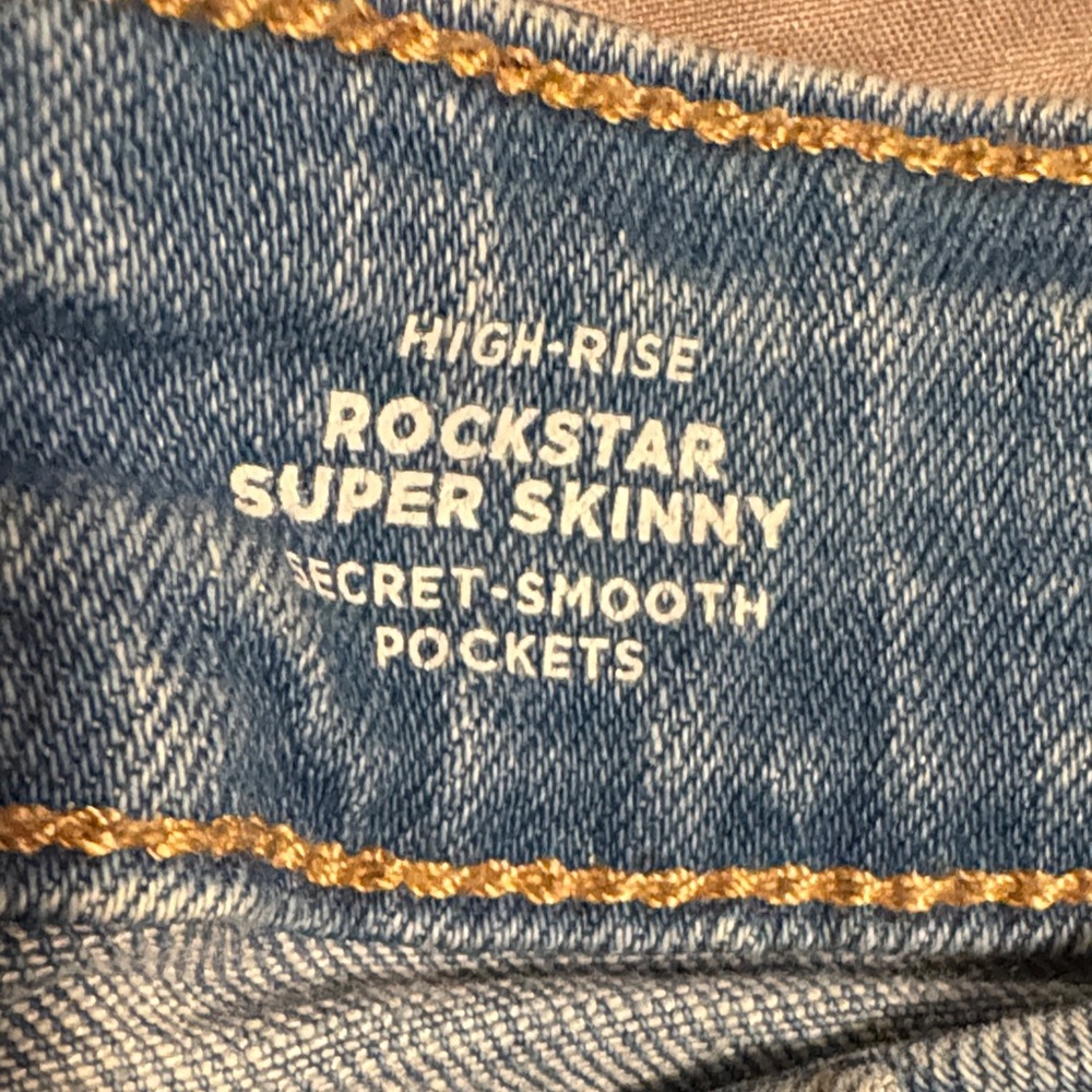 OLD NAVY High-Rise Rockstar Super Skinny Size 4 - Picture 8 of 9